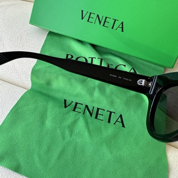 NEW BOTTEGA Veneta Cat-Eye Sunglasses Black Gold-tone Detail Transparent main image 10